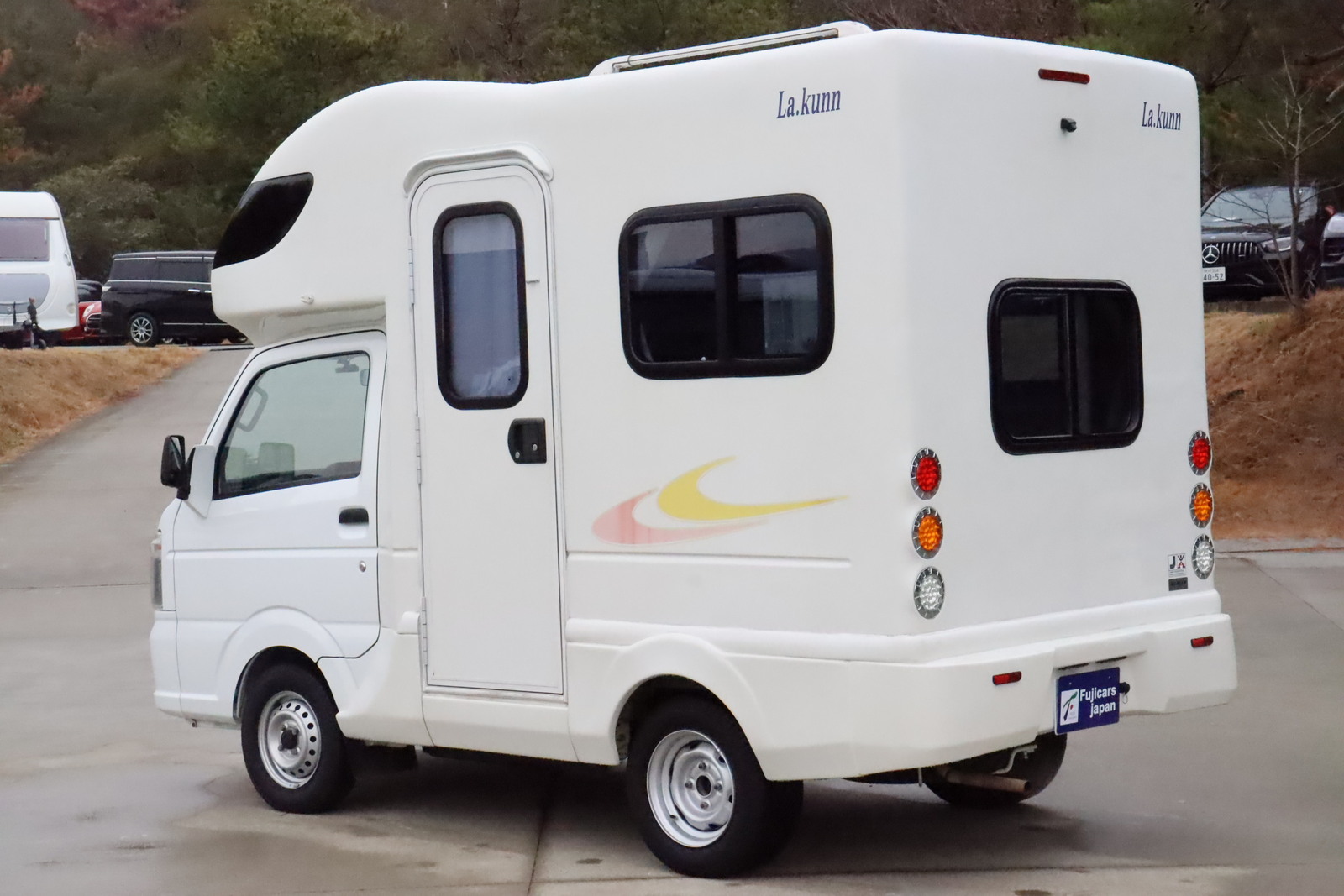 キャンピングカー 軽キャンパー ｽｸﾗﾑ AZ-MAX ﾗｸｰﾝ