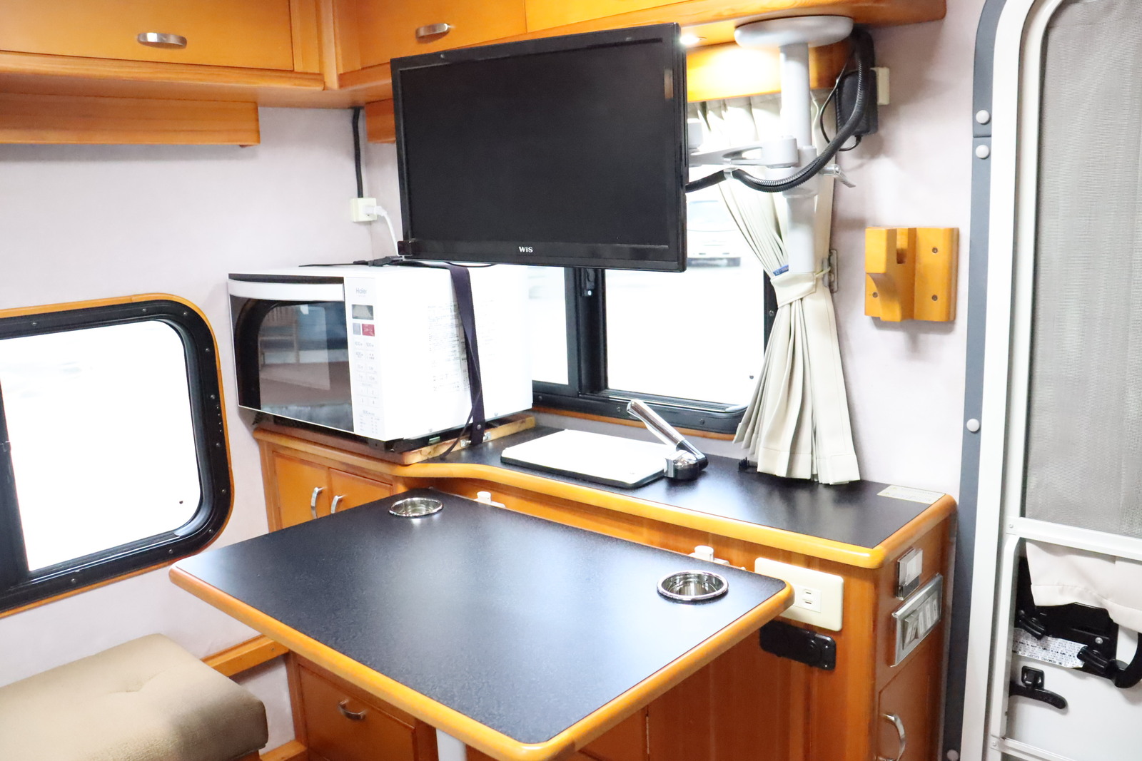 キャンピングカー 軽キャンパー ｽｸﾗﾑ AZ-MAX ﾗｸｰﾝ