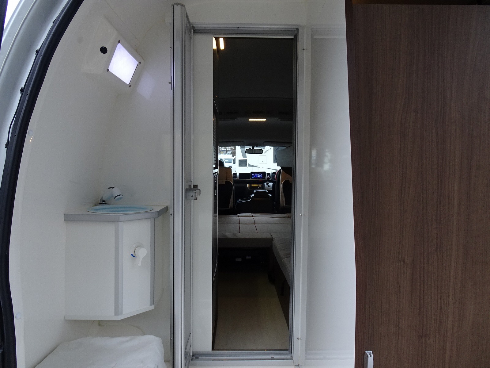 キャンピングカー バンコン ﾊｲｴｰｽ ﾚｸﾋﾞｨ ﾌｧｲﾌﾞｽﾀｰ FF ｲﾝﾊﾞｰﾀ