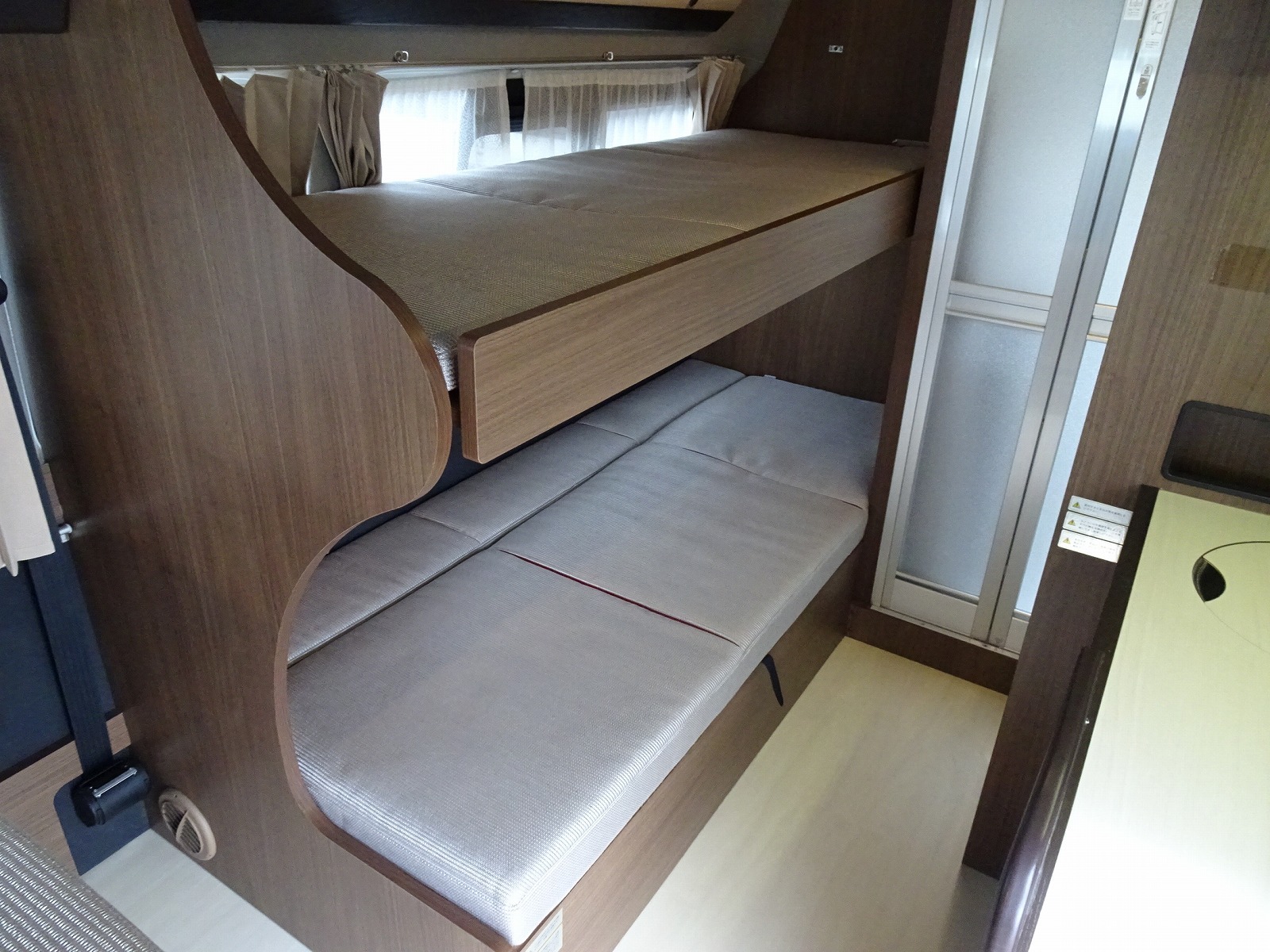 キャンピングカー バンコン ﾊｲｴｰｽ ﾚｸﾋﾞｨ ﾌｧｲﾌﾞｽﾀｰ FF ｲﾝﾊﾞｰﾀ