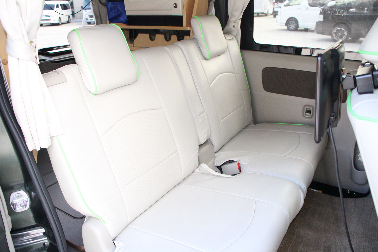 キャンピングカー 軽キャンパー ｴﾌﾞﾘｲ ｵｰﾄﾜﾝ 給電くん