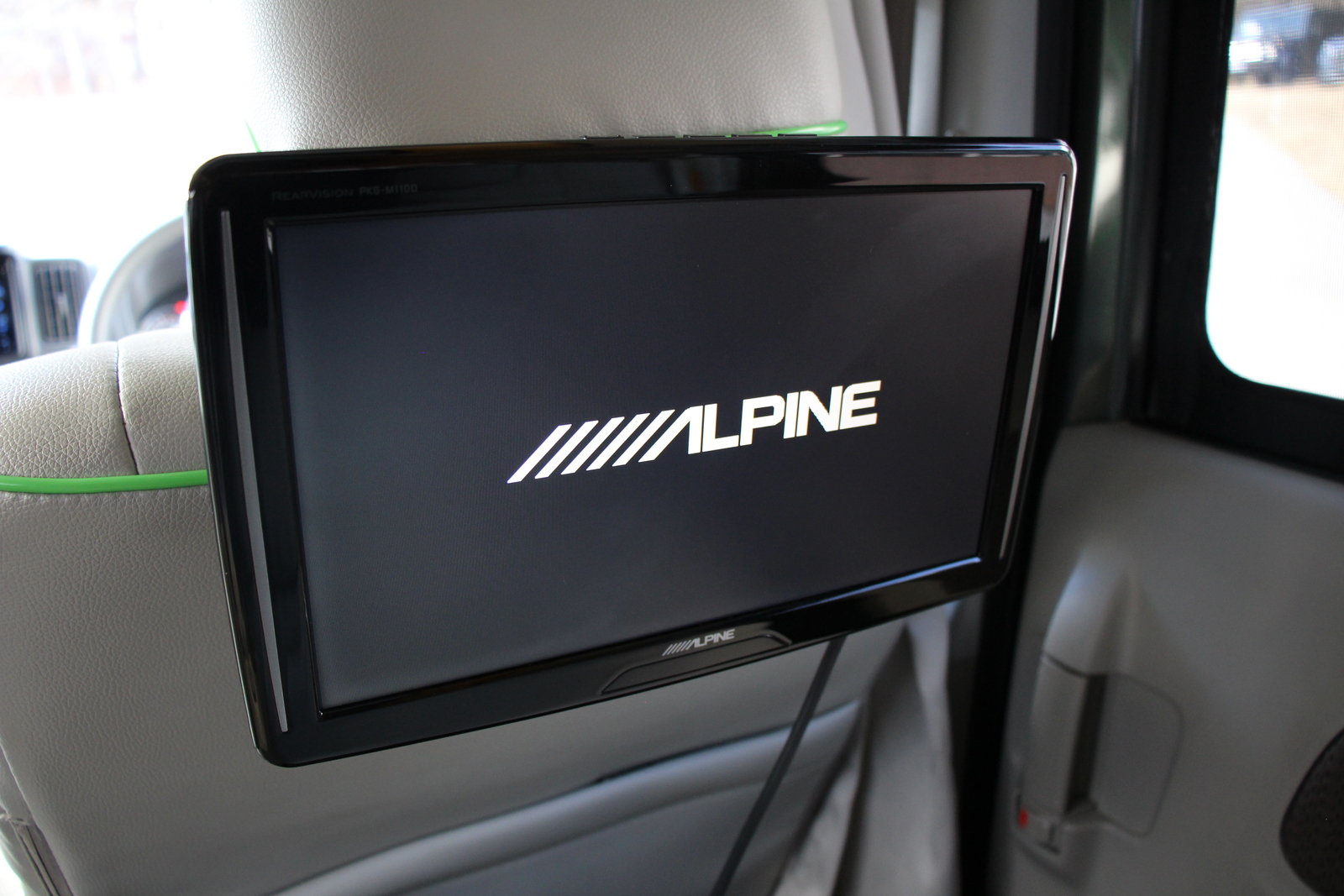 キャンピングカー 軽キャンパー ｴﾌﾞﾘｲ ｵｰﾄﾜﾝ 給電くん