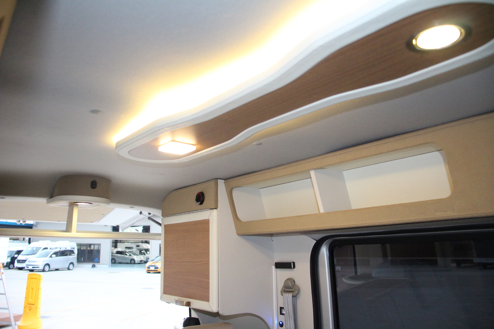 キャンピングカー 軽キャンパー ｴﾌﾞﾘｲ ﾀｲﾑﾄﾗﾍﾞﾙｶﾝﾊﾟﾆｰ ｶﾌﾞｷ