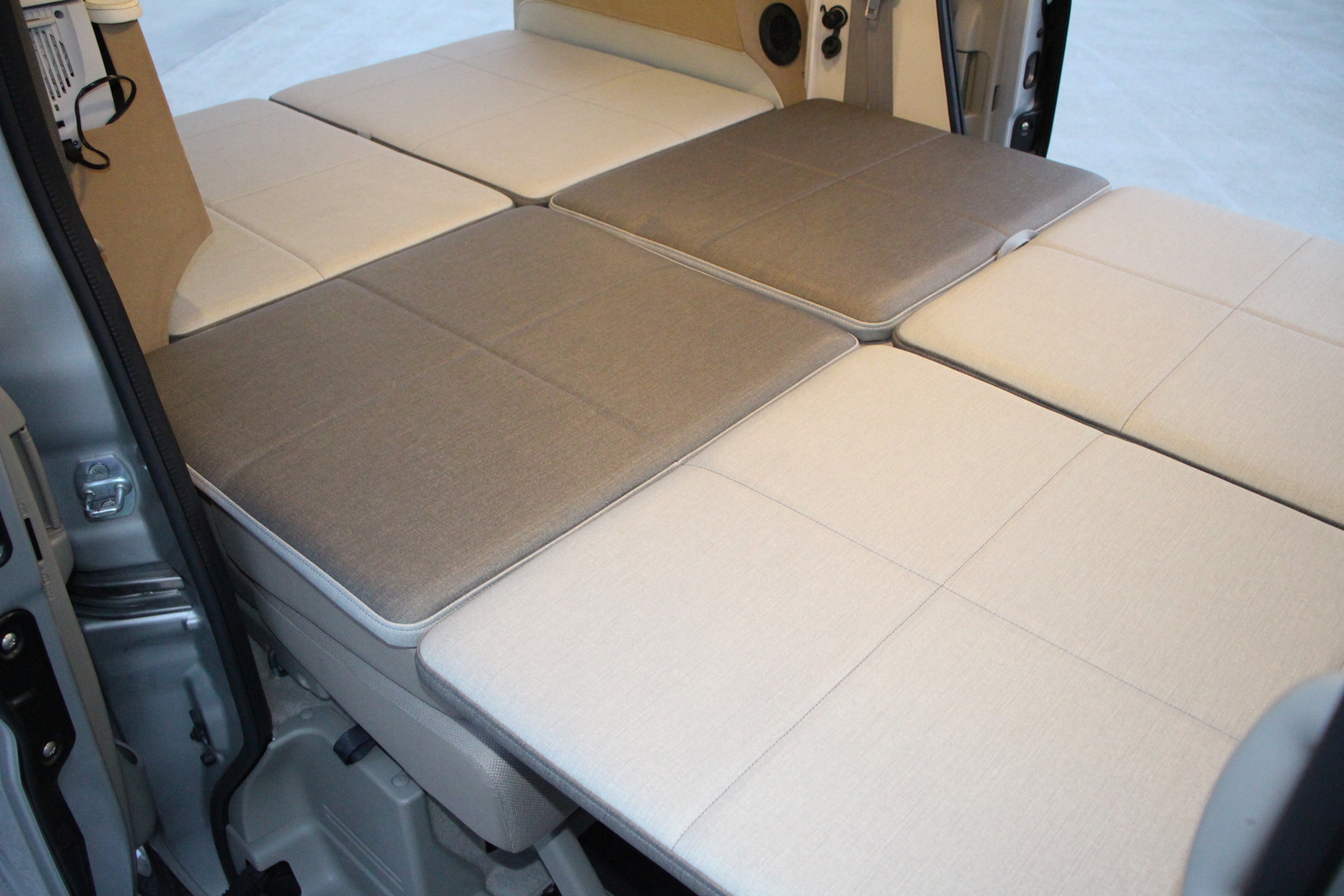 キャンピングカー 軽キャンパー ｴﾌﾞﾘｲ ﾀｲﾑﾄﾗﾍﾞﾙｶﾝﾊﾟﾆｰ ｶﾌﾞｷ