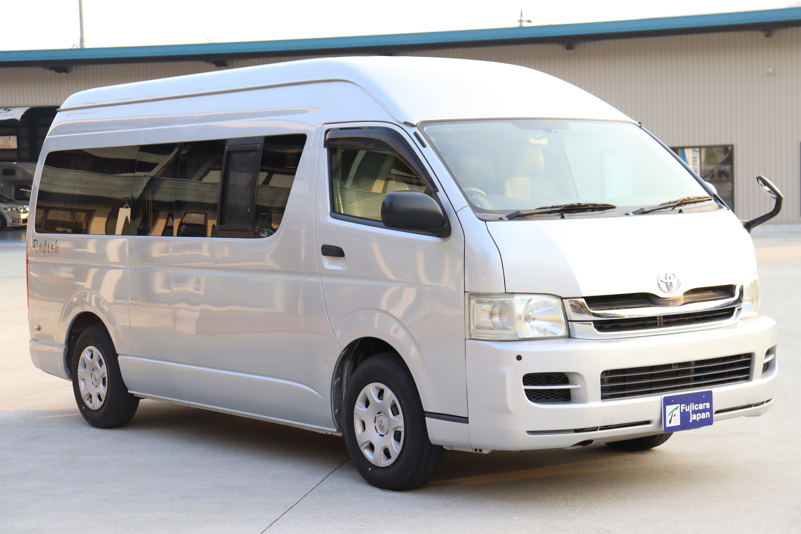 キャンピングカー バンコン ﾚｼﾞｱｽｴｰｽ ﾅｯﾂRV ﾗﾃﾞｨｯｼｭ