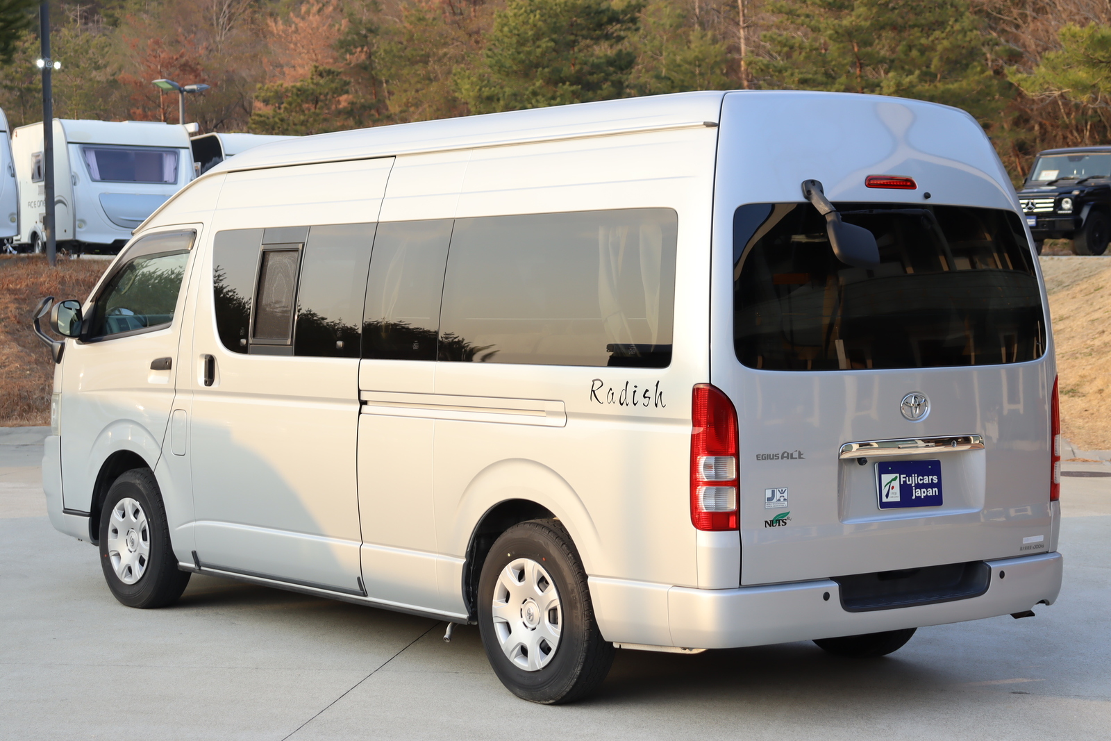 キャンピングカー バンコン ﾚｼﾞｱｽｴｰｽ ﾅｯﾂRV ﾗﾃﾞｨｯｼｭ