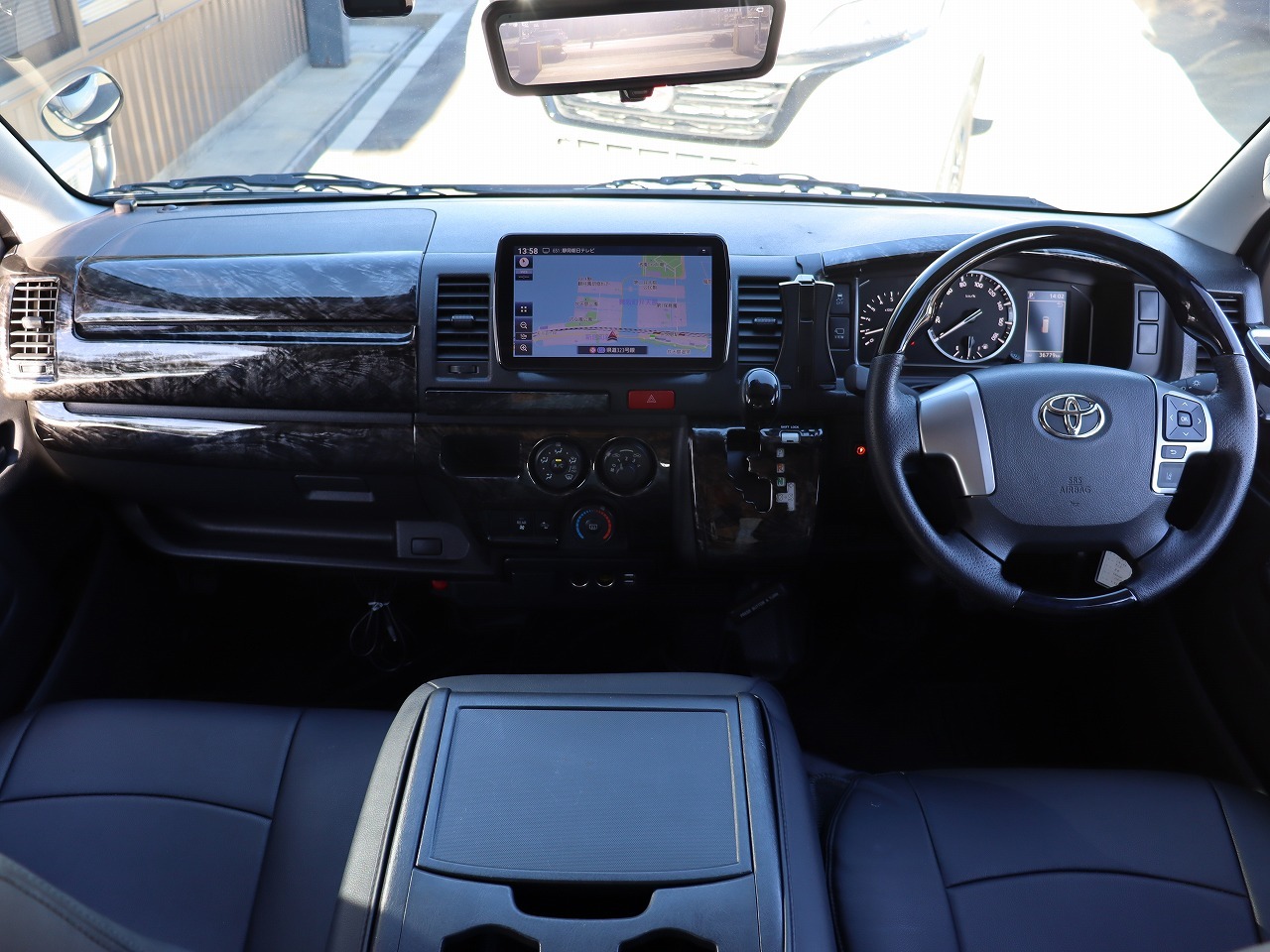 キャンピングカー バンコン ﾊｲｴｰｽ ｱﾈｯｸｽ ｳｨｽﾞ ﾘﾁｳﾑ ACｸｰﾗｰ