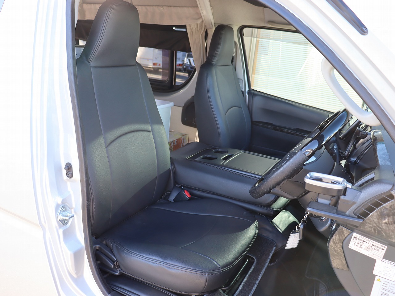 キャンピングカー バンコン ﾊｲｴｰｽ ｱﾈｯｸｽ ｳｨｽﾞ ﾘﾁｳﾑ ACｸｰﾗｰ