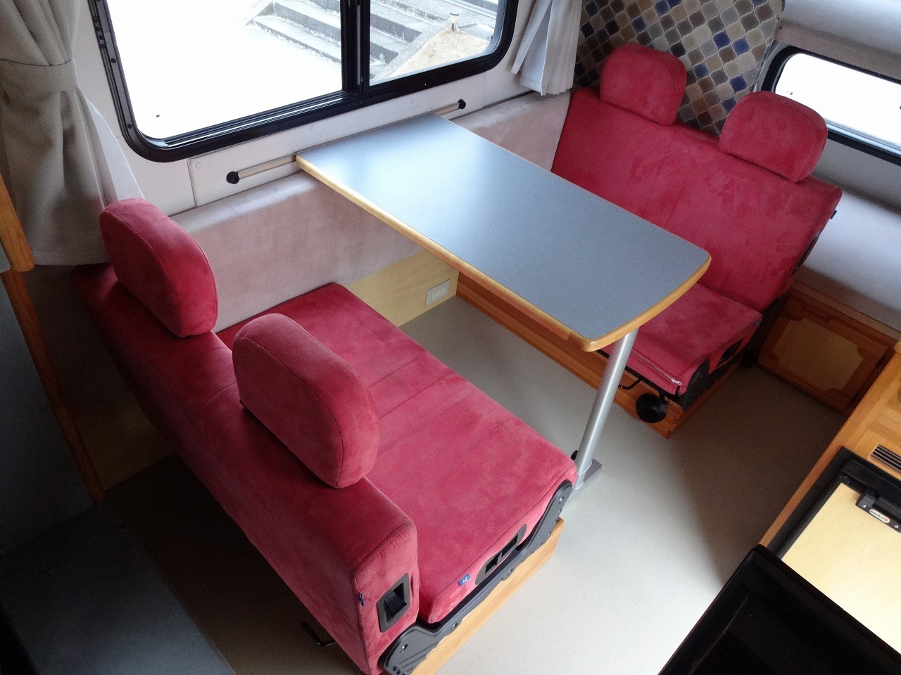 キャンピングカー キャブコン ﾎﾞﾝｺﾞ AtoZｱﾐﾃｨ FFﾋｰﾀｰ 冷蔵庫 ｿｰﾗｰ