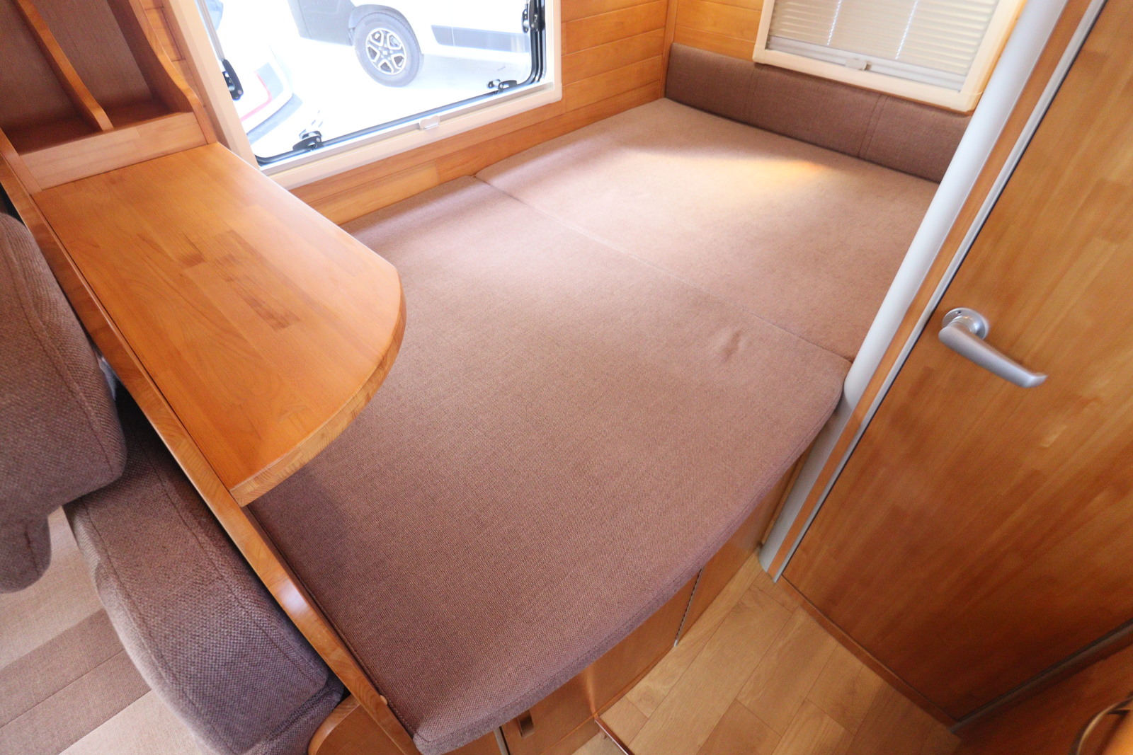 キャンピングカー キャブコン ｶﾑﾛｰﾄﾞﾀﾞｲﾚｸﾄｶｰｽﾞﾄﾘｯﾌﾟ ﾛｸﾞﾍﾞｰｽ