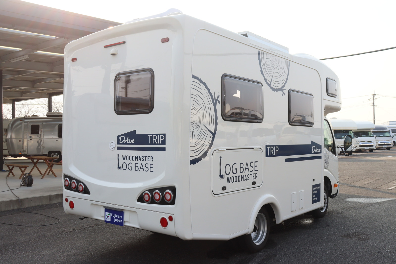 キャンピングカー キャブコン ｶﾑﾛｰﾄﾞﾀﾞｲﾚｸﾄｶｰｽﾞﾄﾘｯﾌﾟ ﾛｸﾞﾍﾞｰｽ