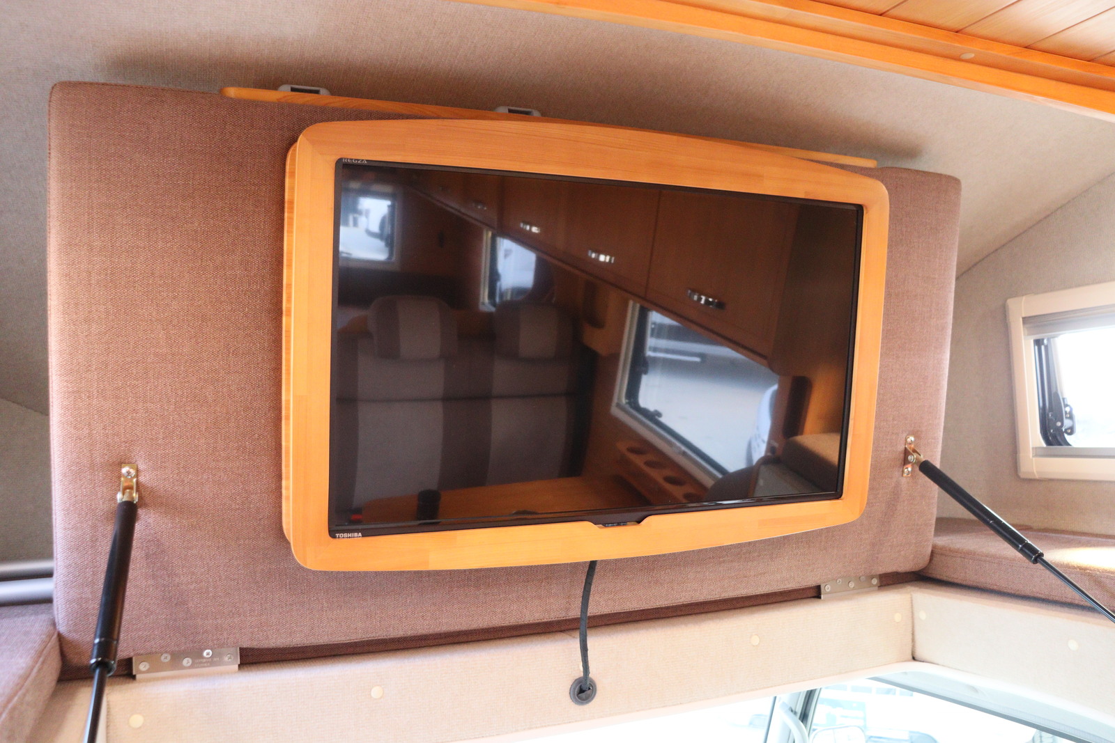 キャンピングカー キャブコン ｶﾑﾛｰﾄﾞﾀﾞｲﾚｸﾄｶｰｽﾞﾄﾘｯﾌﾟ ﾛｸﾞﾍﾞｰｽ