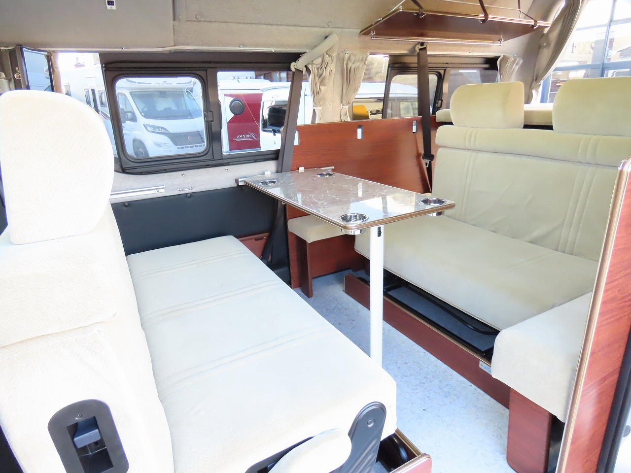 キャンピングカー バンコン ﾊｲｴｰｽ ﾘﾝｴｲ製　ﾊﾞｶﾝﾁｪｽ