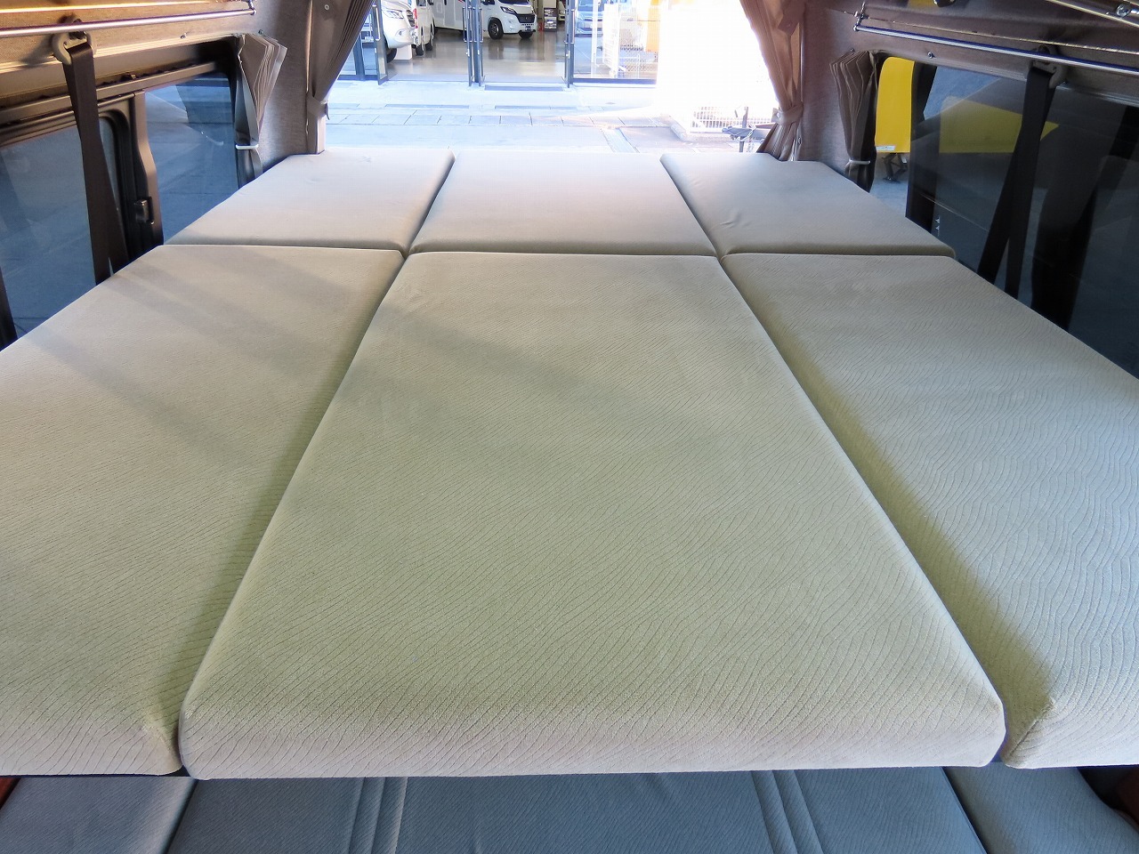 キャンピングカー バンコン ﾊｲｴｰｽ ﾘﾝｴｲ製　ﾊﾞｶﾝﾁｪｽ