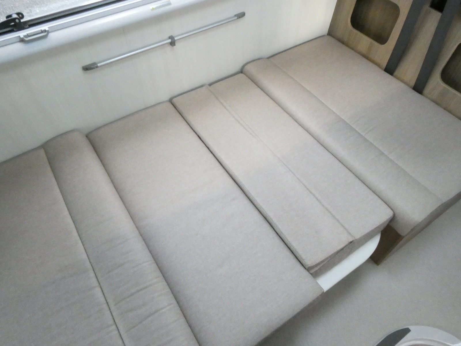 キャンピングカー キャブコン ｶﾑﾛｰﾄﾞ ｷｬﾝﾊﾟｰ厚木 ﾊﾟﾋﾟｰ480