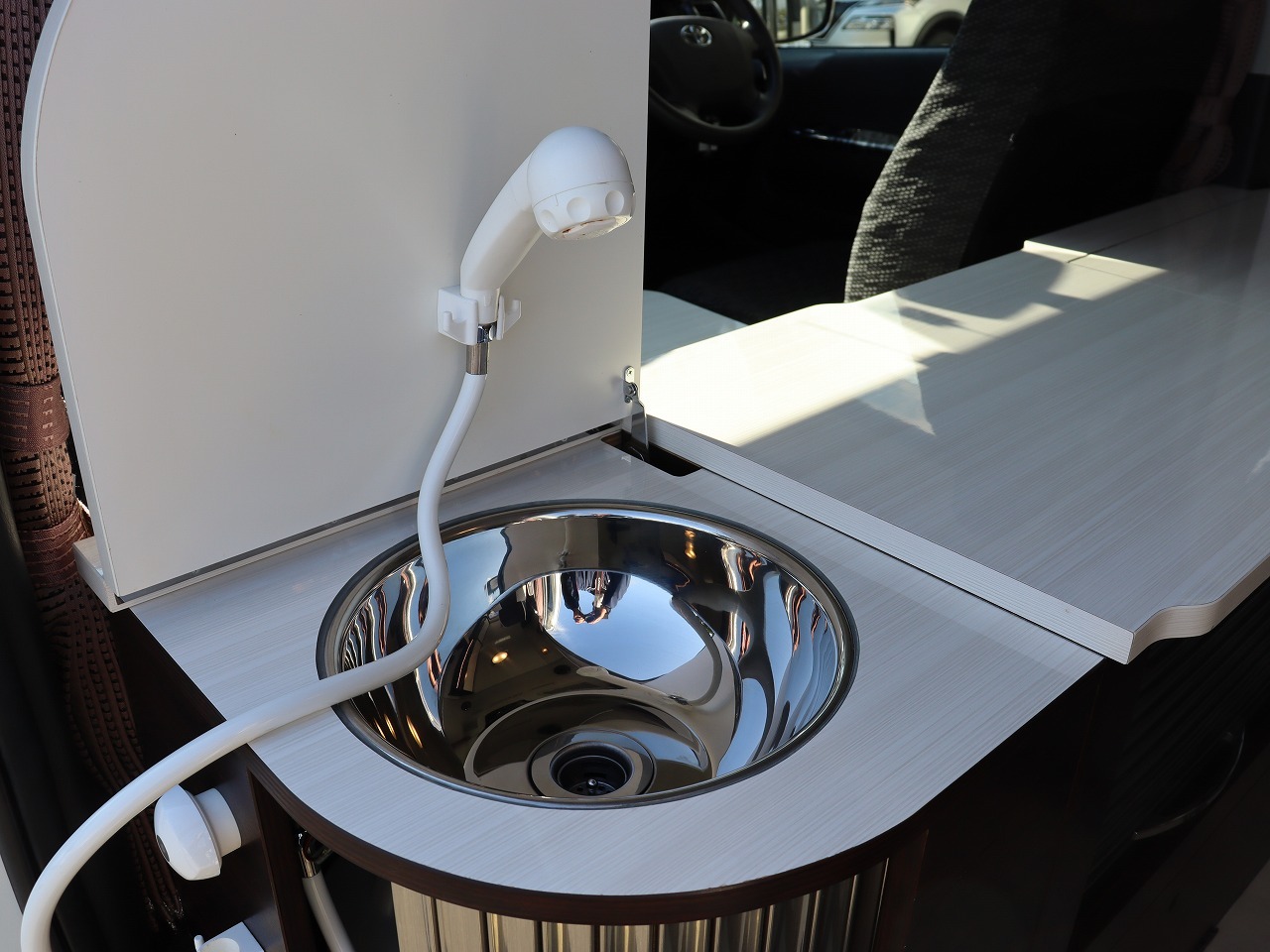 キャンピングカー バンコン ﾊｲｴｰｽ RVﾗﾝﾄﾞ ﾗﾝﾄﾞﾜｺﾞﾝﾌﾞﾘｽ FF