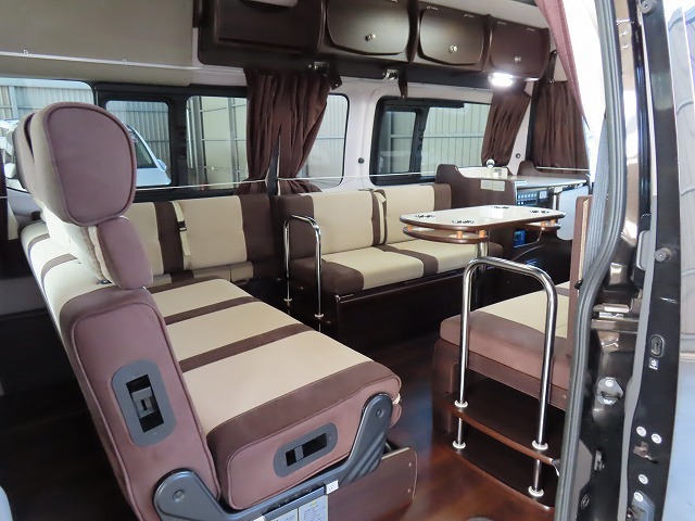 キャンピングカー バンコン NV350ｷｬﾗﾊﾞﾝﾋﾟｰｽﾞｸﾗﾌﾄ ｸﾞﾚｲｼｬｰ