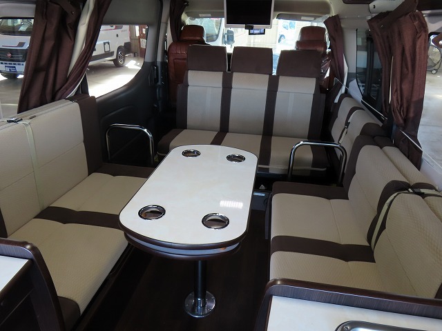 キャンピングカー バンコン NV350ｷｬﾗﾊﾞﾝﾋﾟｰｽﾞｸﾗﾌﾄ ｸﾞﾚｲｼｬｰ