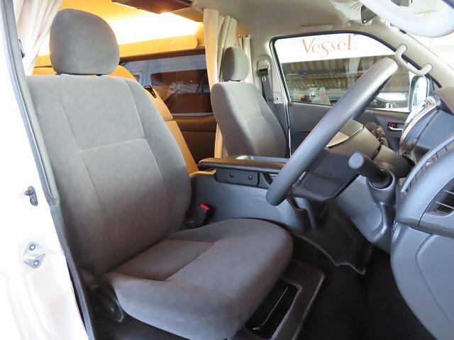 キャンピングカー バンコン ﾊｲｴｰｽ かｰいんてりあ高橋 ﾘﾗｯｸｽﾜｺﾞﾝ 4WD