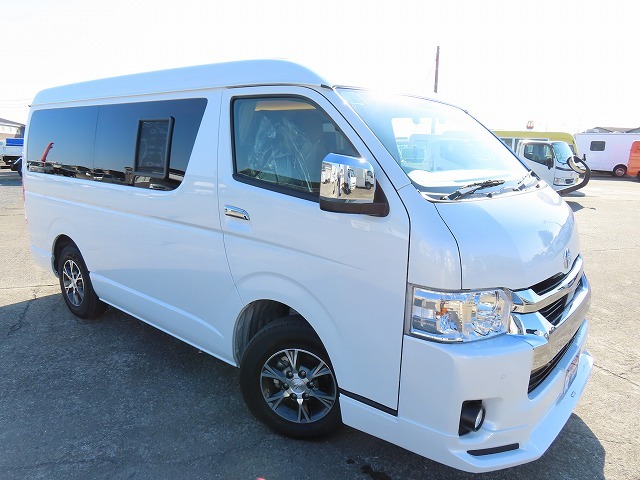 キャンピングカー バンコン ﾊｲｴｰｽ かｰいんてりあ高橋 ﾘﾗｯｸｽﾜｺﾞﾝ 4WD