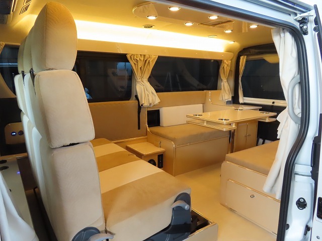 キャンピングカー バンコン ﾊｲｴｰｽ かｰいんてりあ高橋 ﾘﾗｯｸｽﾜｺﾞﾝ 4WD