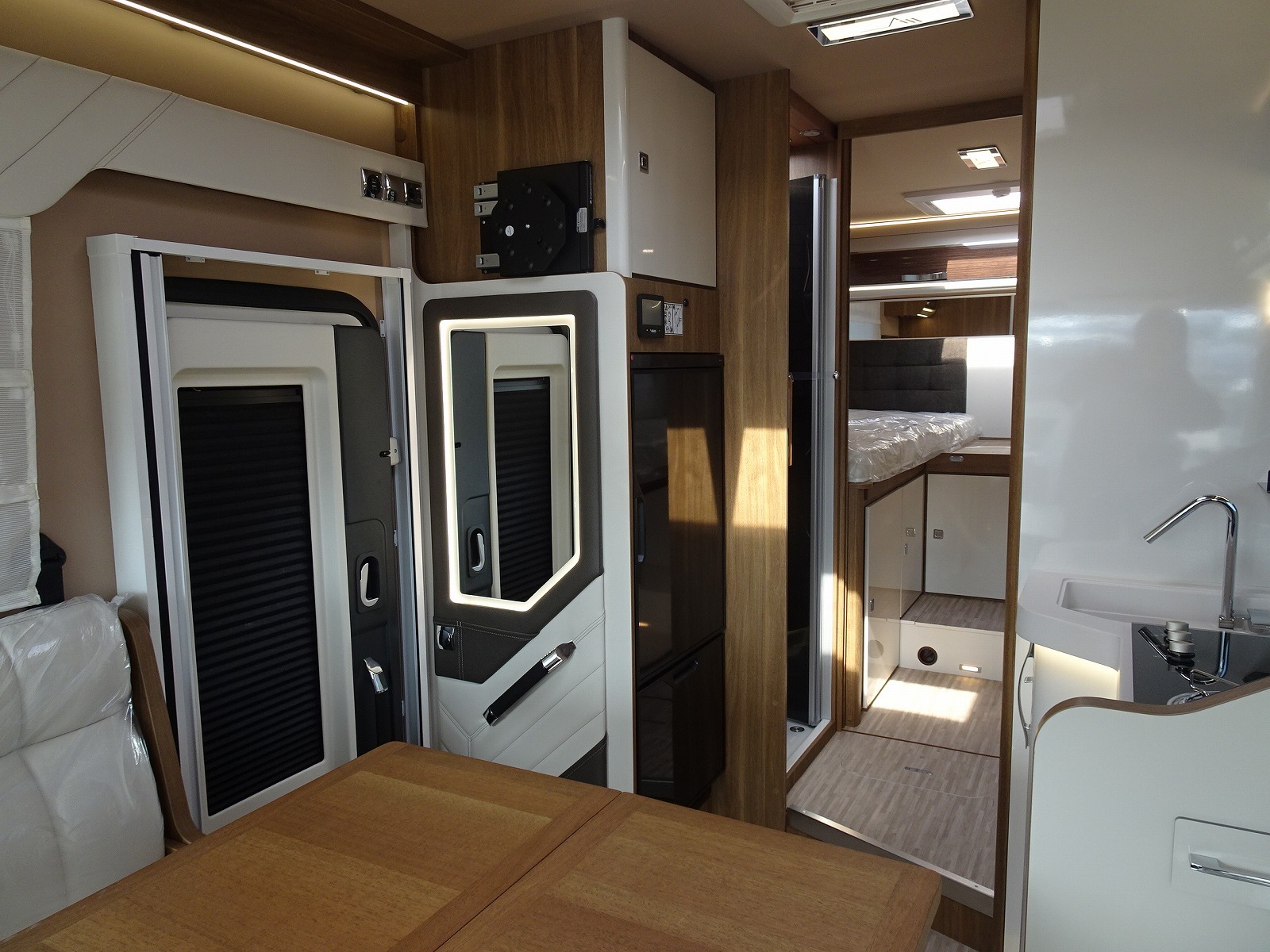 キャンピングカー バスコン ﾃﾞｭｶ ﾓｰﾋﾞﾙｳﾞｪｯﾀ Kﾖｯﾄﾃｸﾉﾗｲﾝ86新車