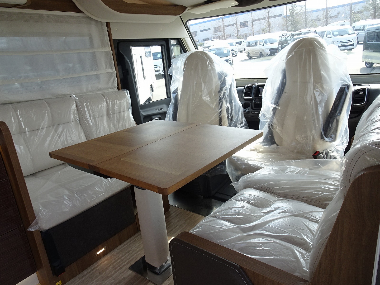 キャンピングカー バスコン ﾃﾞｭｶ ﾓｰﾋﾞﾙｳﾞｪｯﾀ Kﾖｯﾄﾃｸﾉﾗｲﾝ86新車