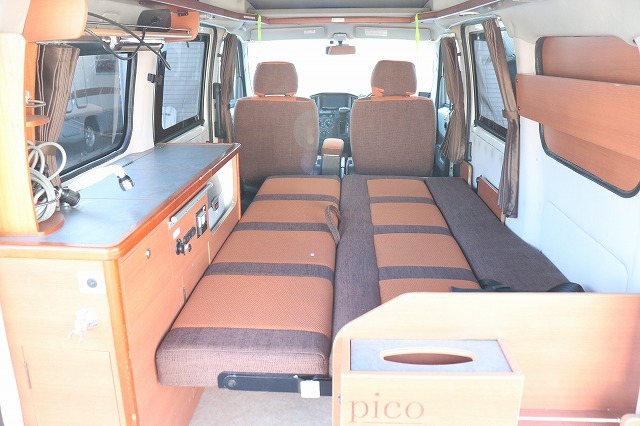 キャンピングカー バンコン ﾀｳﾝｴｰｽ ｷｬﾝﾋﾟﾝｸﾞｶｰ広島 ﾋﾟｺ 4WD