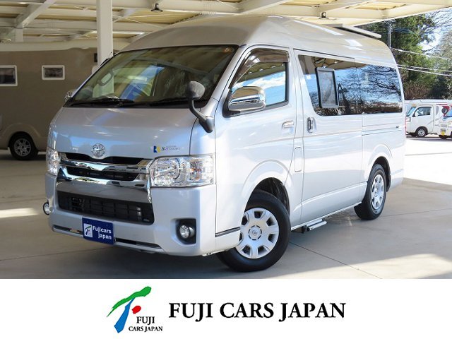 キャンピングカー バンコン ハイエース リンエイバカンチェスプライベート FF暖房