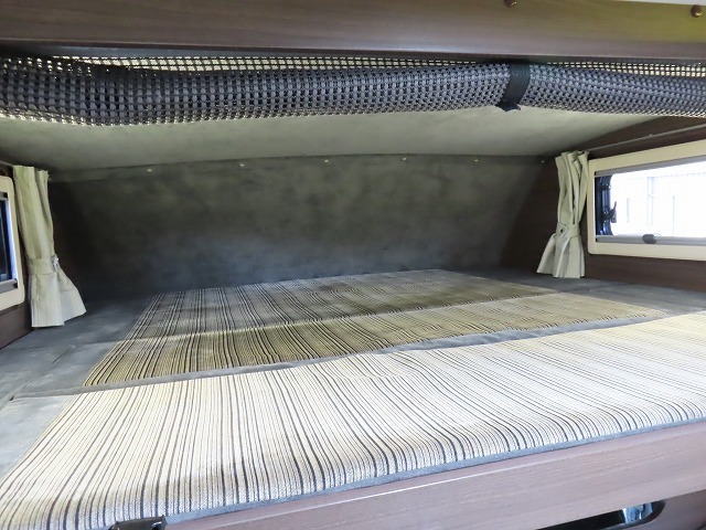 キャンピングカー キャブコン ｶﾑﾛｰﾄﾞ 東和 ｳﾞｫｰﾝﾉｲﾝR2B　家庭用ｴｱｺﾝ