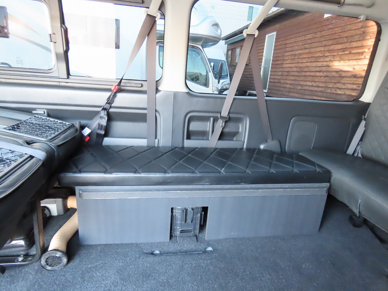 キャンピングカー バンコン ﾊｲｴｰｽ ﾍﾞｯﾄﾞｷｯﾄ