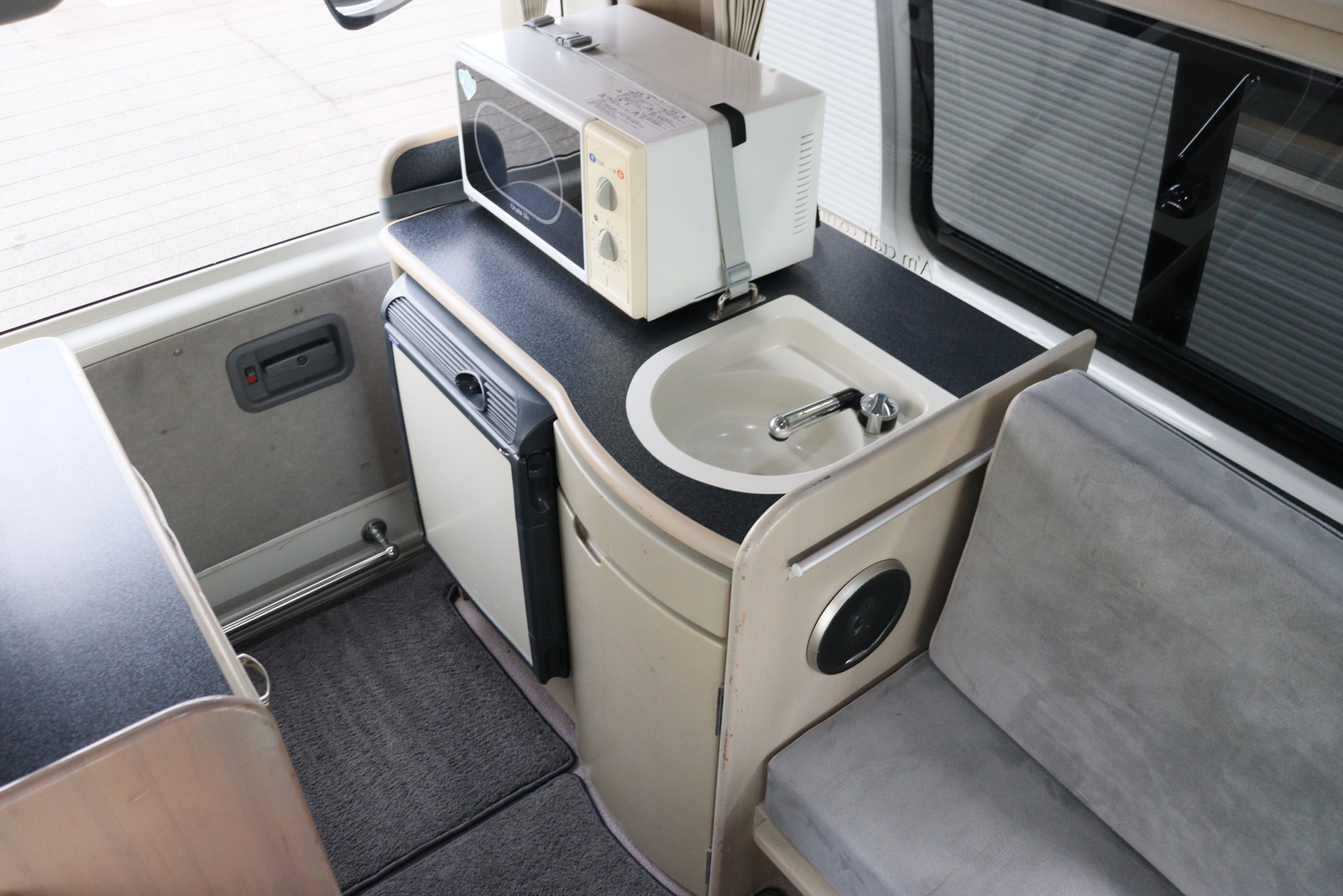 キャンピングカー バンコン ﾊｲｴｰｽ ｱﾑｸﾗﾌﾄ ｱｲｱﾑ