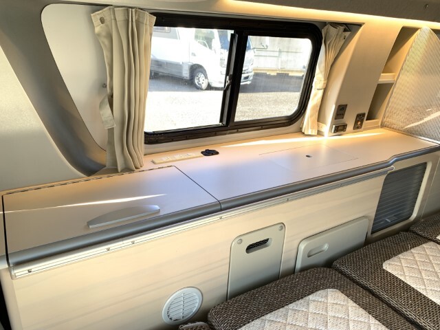 キャンピングカー バンコン ﾎﾜｲﾄﾊｳｽ ｺﾝﾊﾟｽﾋﾞｯﾂ ｴｱｺﾝ FF ｿｰﾗｰ