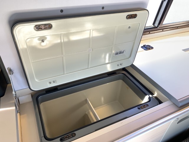 キャンピングカー バンコン ﾎﾜｲﾄﾊｳｽ ｺﾝﾊﾟｽﾋﾞｯﾂ ｴｱｺﾝ FF ｿｰﾗｰ