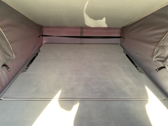 キャンピングカー バンコン ﾎﾜｲﾄﾊｳｽ ｺﾝﾊﾟｽﾋﾞｯﾂ ｴｱｺﾝ FF ｿｰﾗｰ