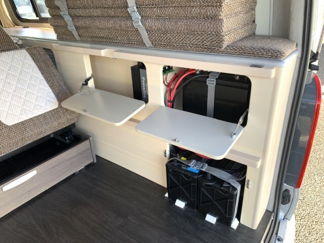 キャンピングカー バンコン ﾎﾜｲﾄﾊｳｽ ｺﾝﾊﾟｽﾋﾞｯﾂ ｴｱｺﾝ FF ｿｰﾗｰ