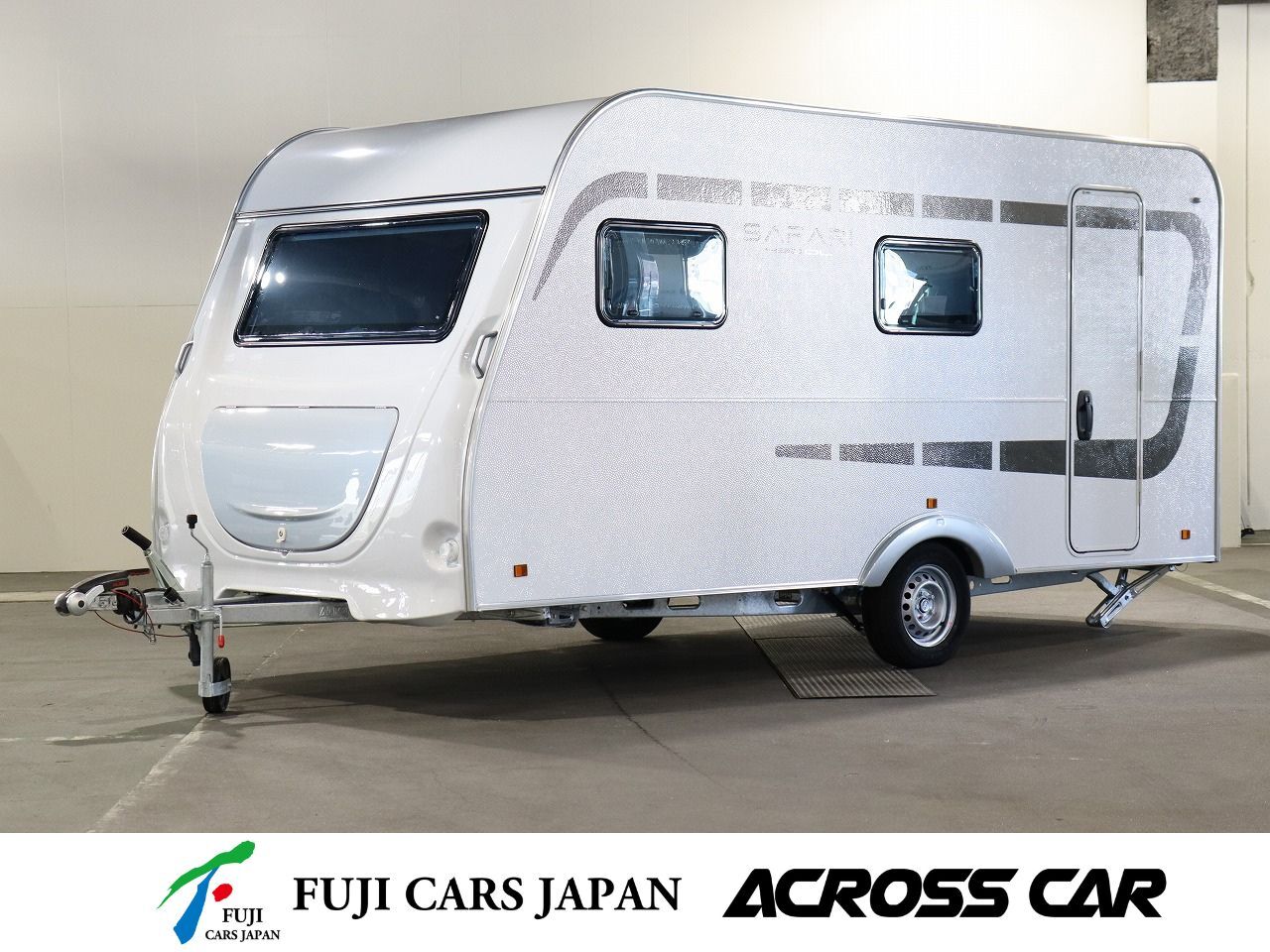 キャンピングカー トレーラー アクロスカー　サファリ430DL　牽引免許不要