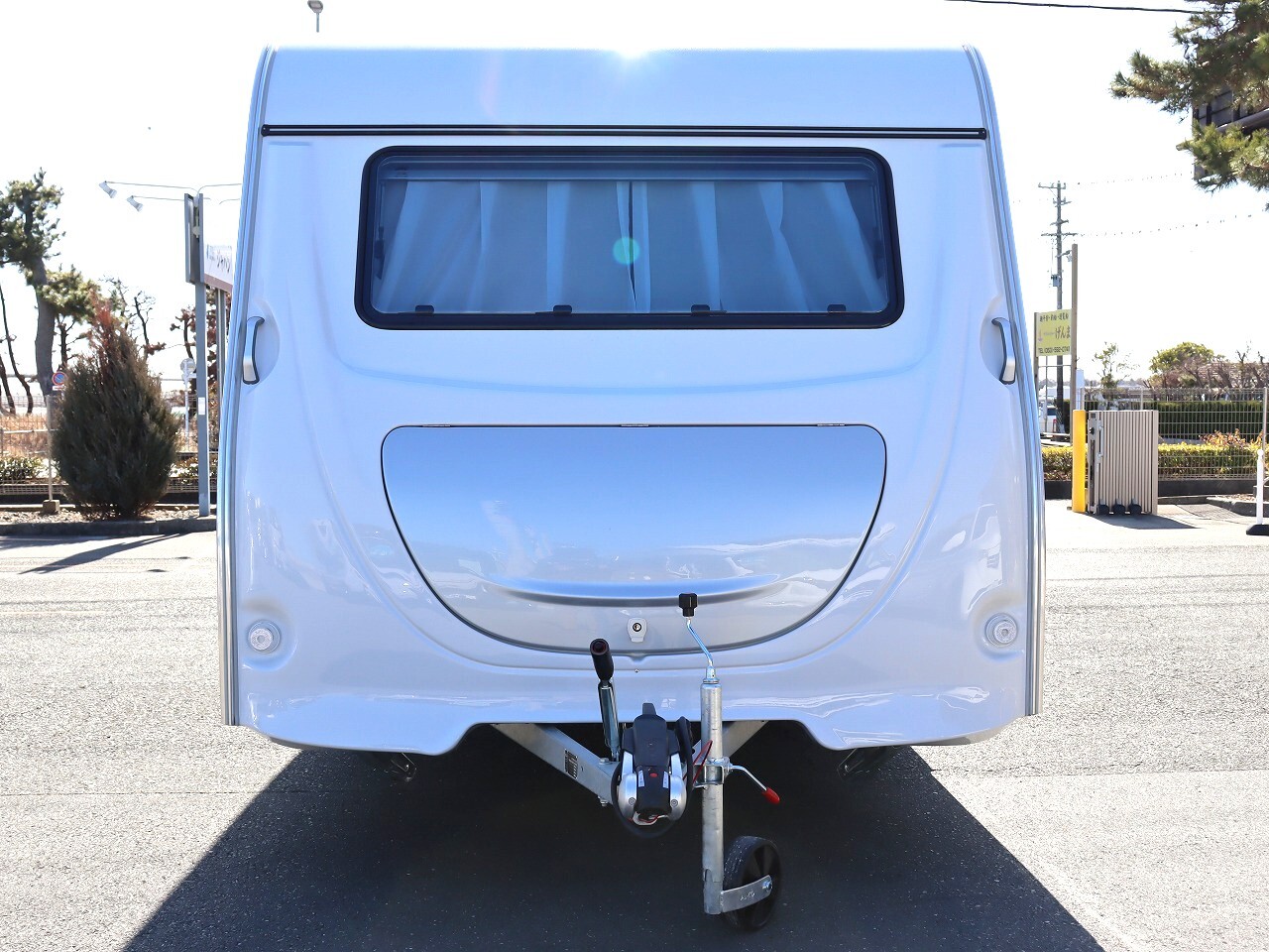 キャンピングカー トレーラー ｱｸﾛｽｶｰ ｻﾌｧﾘ330DL 新車即納