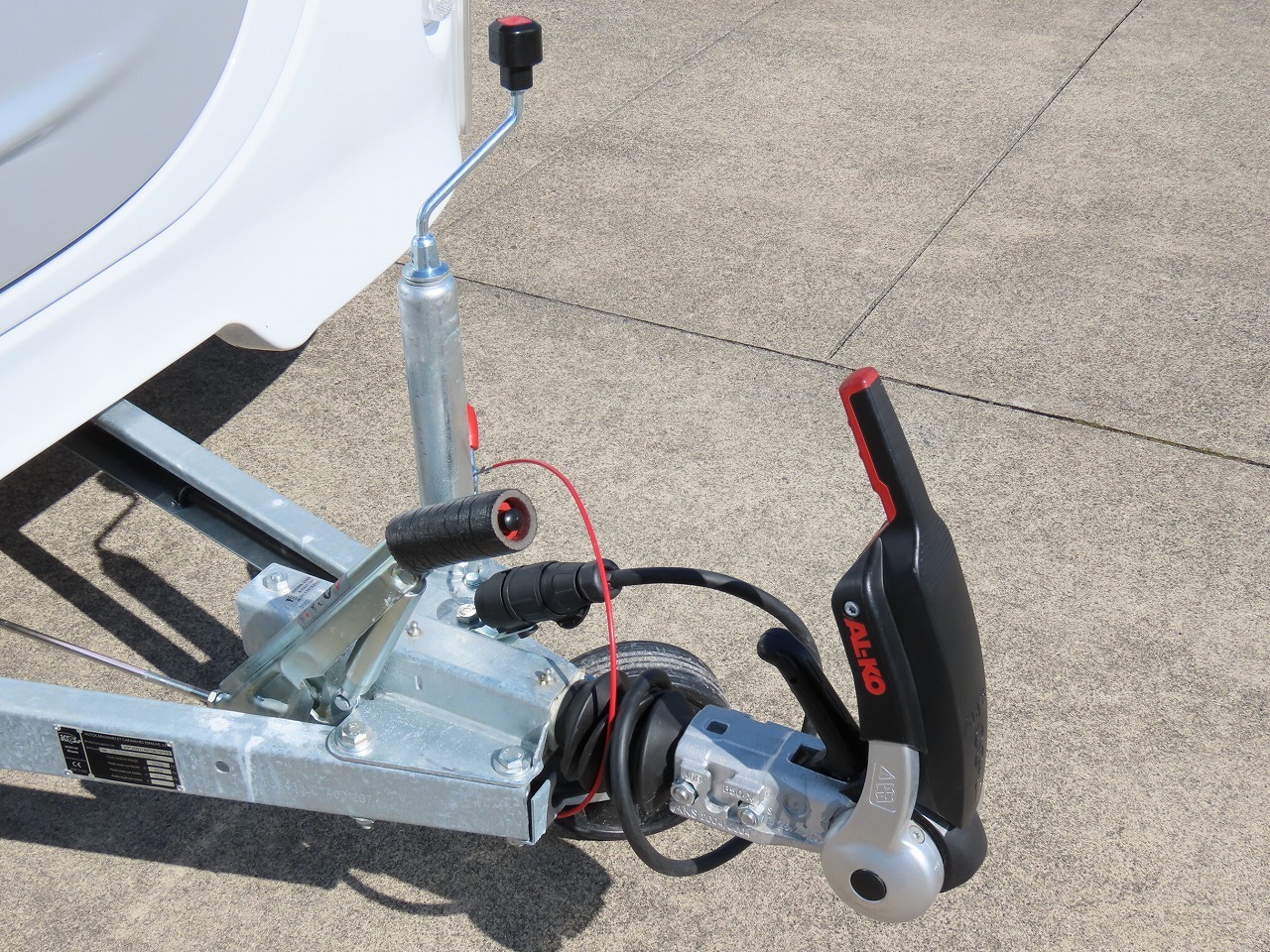 キャンピングカー トレーラー ｱｸﾛｽｶｰ　ｻﾌｧﾘ430DL　牽引免許不要 新車即納