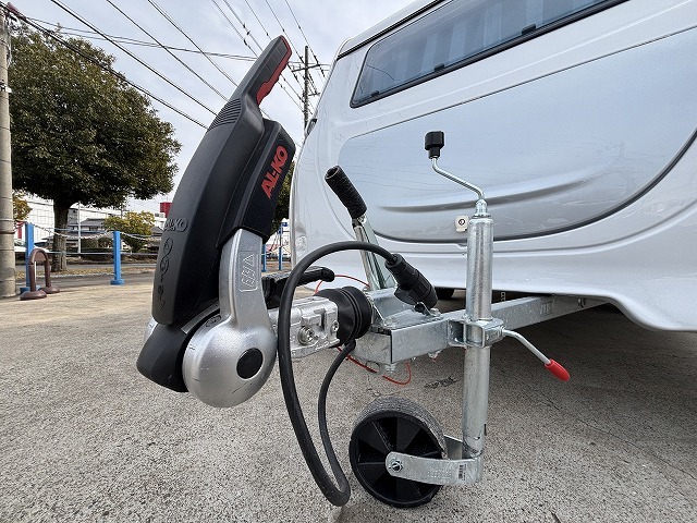 キャンピングカー トレーラー ｱｸﾛｽｶｰ　ｻﾌｧﾘ430DL　新車即納