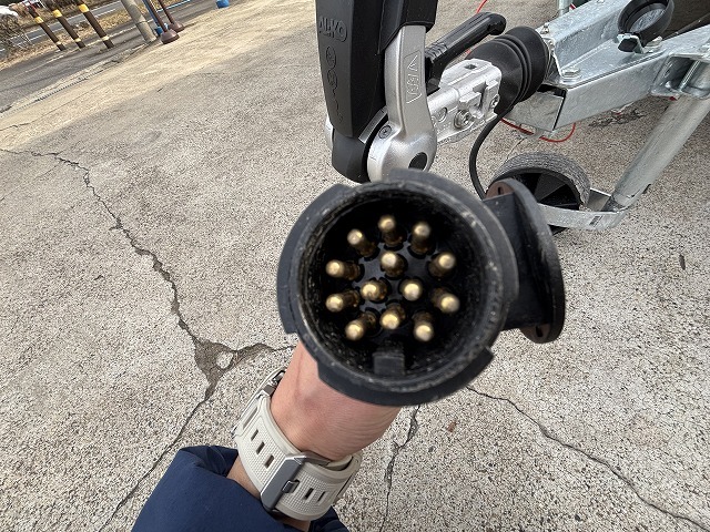 キャンピングカー トレーラー ｱｸﾛｽｶｰ　ｻﾌｧﾘ430DL　新車即納