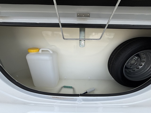 キャンピングカー トレーラー ｱｸﾛｽｶｰ　ｻﾌｧﾘ430DL　新車即納