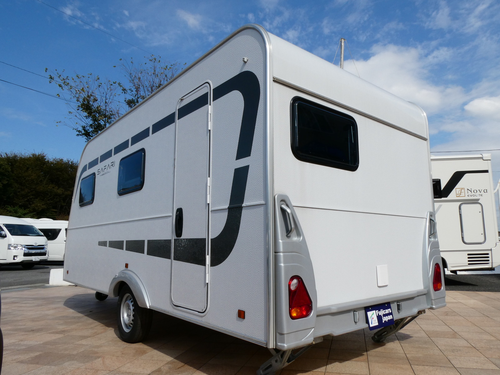 キャンピングカー トレーラー ｻﾌｧﾘ　430DL　けん引免許不要【OP注意】新車即納