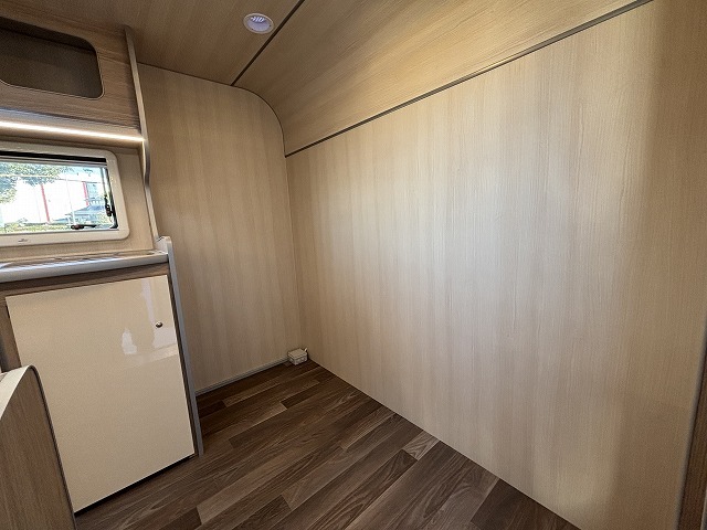 キャンピングカー トレーラー ｱｸﾛｽｶｰ　ｻﾌｧﾘ430DD　新車即納