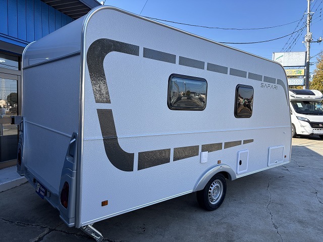 キャンピングカー トレーラー ｱｸﾛｽｶｰ　ｻﾌｧﾘ430DD　新車即納