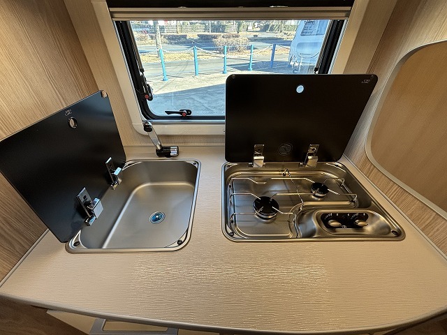 キャンピングカー トレーラー ｱｸﾛｽｶｰ　ｻﾌｧﾘ430DD　新車即納