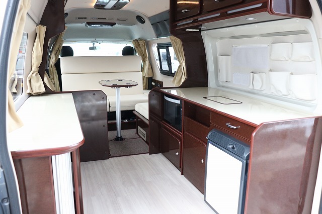 キャンピングカー バンコン ﾊｲｴｰｽ FOCS ﾃﾞｨﾊﾟｰﾁｬｰ 4WD