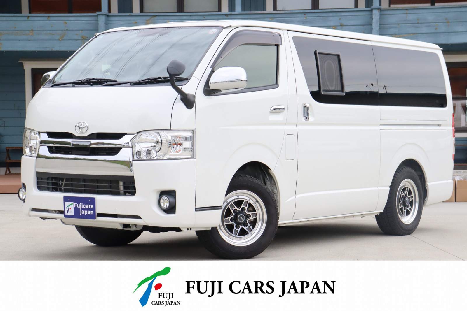 キャンピングカー バンコン ハイエース レクビィ ホビクル