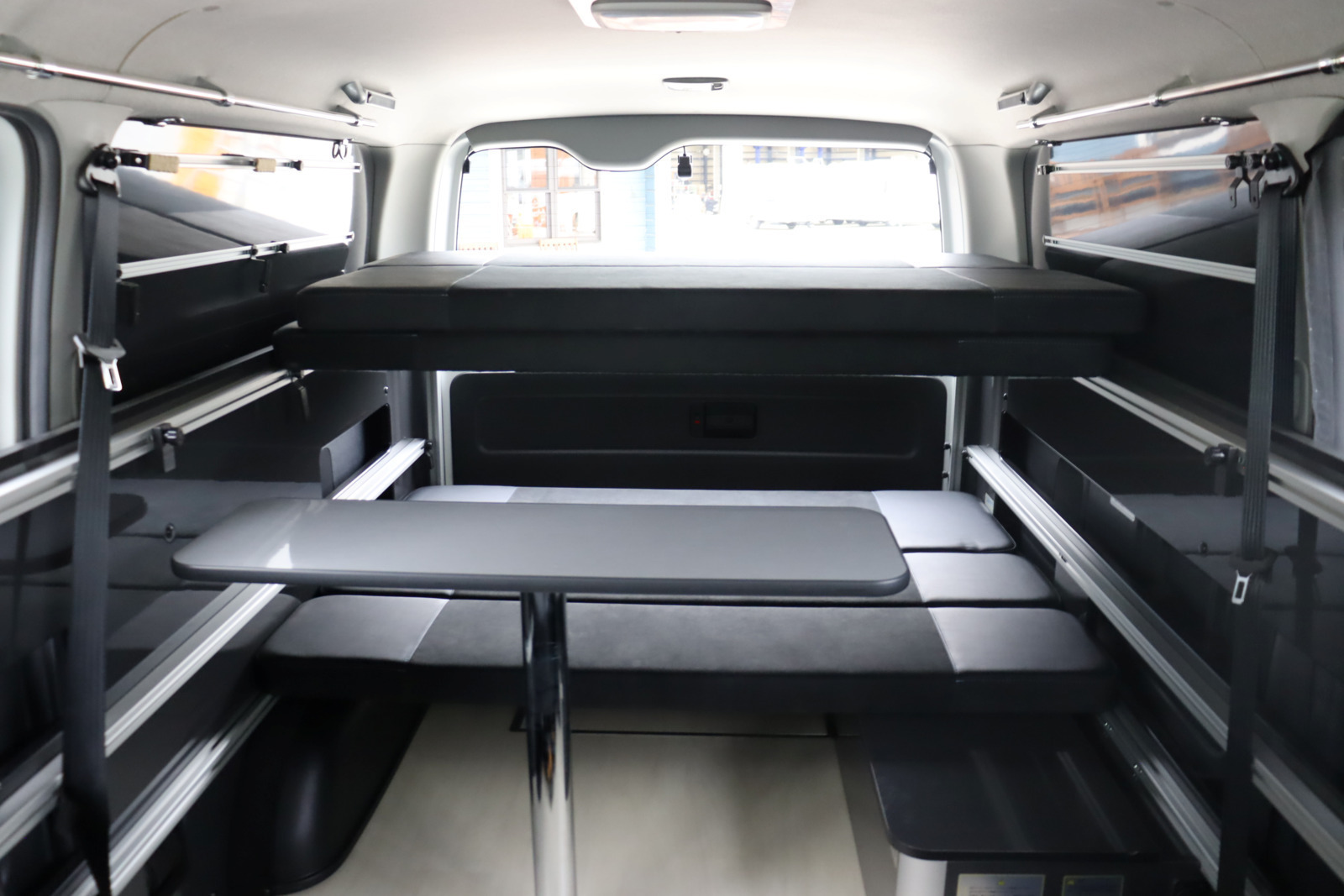 キャンピングカー バンコン ﾊｲｴｰｽ ﾚｸﾋﾞｨ ﾎﾋﾞｸﾙ