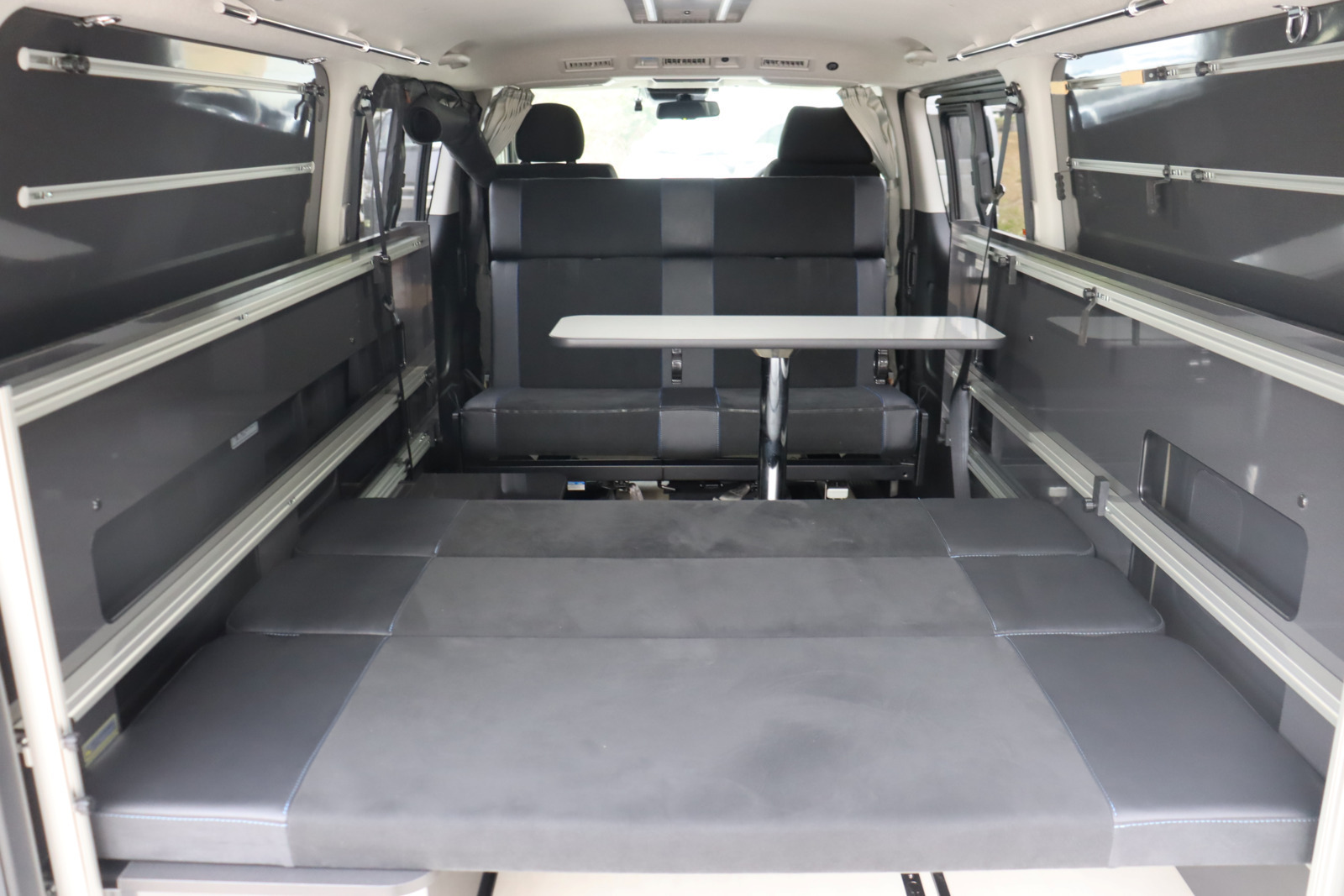 キャンピングカー バンコン ﾊｲｴｰｽ ﾚｸﾋﾞｨ ﾎﾋﾞｸﾙ